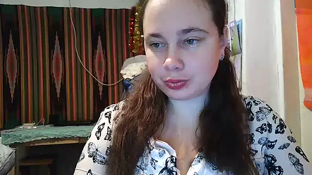 Cora Maro online show from 09.29.25