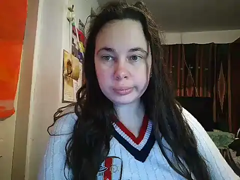 Cora Maro online show from 11.10.25