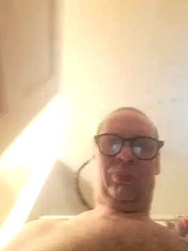 Snapshot of fastesttongue1680 chatting on 02.06.25 fastesttongue1680 online show from 02.06.25