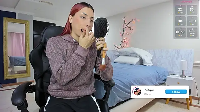 charolbruce 1 online show from 03.11.26