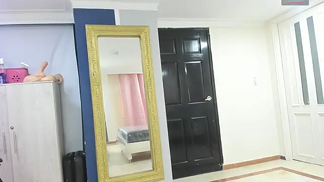 charolbruce 1 online show from 04.14.26