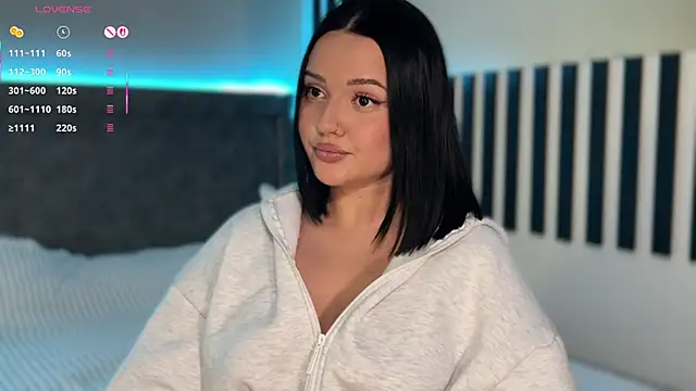 Li Amelie  online show from 12.04.25