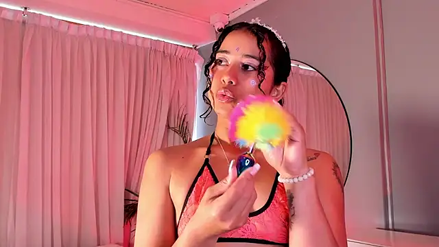 Snapshot of Ammy_nova chatting on 10.20.25 Ammy nova online show from 10.20.25