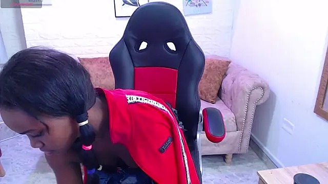 cattalheya online show from 11.21.25