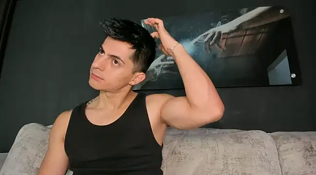 Snapshot of Crhis_N_Derek chatting on 12.22.24 Crhis N Derek online show from 12.22.24