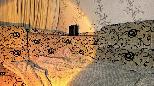 insanely-sweet online show from 01.03.25