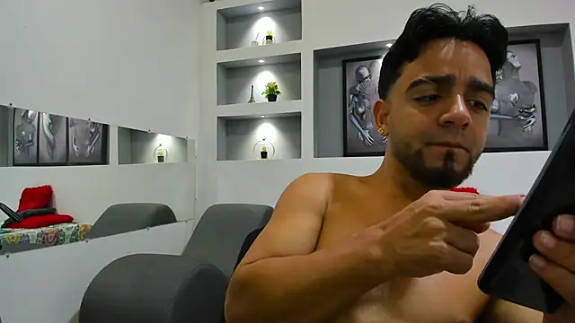Little Alann online show from 12.30.24