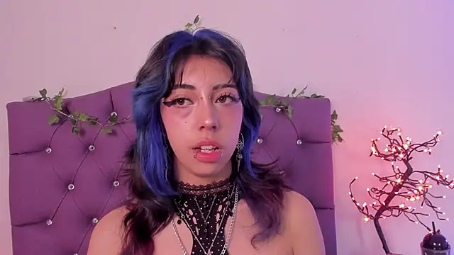 Nyx nayla online show from 12.10.24
