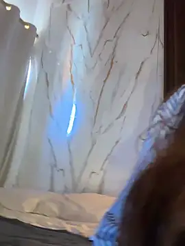 Snapshot of emmily_d chatting on 06.23.26 emmily d online show from 06.23.26