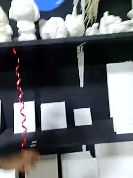 LorenRosse online show from 02.23.25