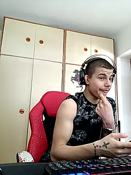 BigDickEnrg7195 online show from 02.06.25