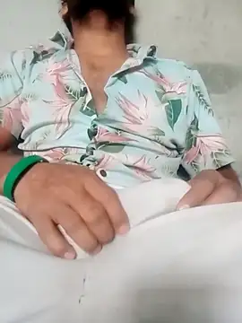 Snapshot of INDIANBOY7439 chatting on 02.04.26 INDIANBOY7439 online show from 02.04.26