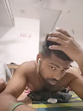 INDIANBOY7439 online show from 04.21.26