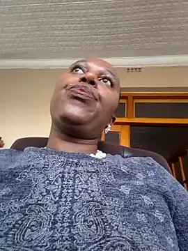 YourDreamLady22 online show from 02.04.25