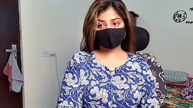 Hoty-Shivangi online show from 02.25.26