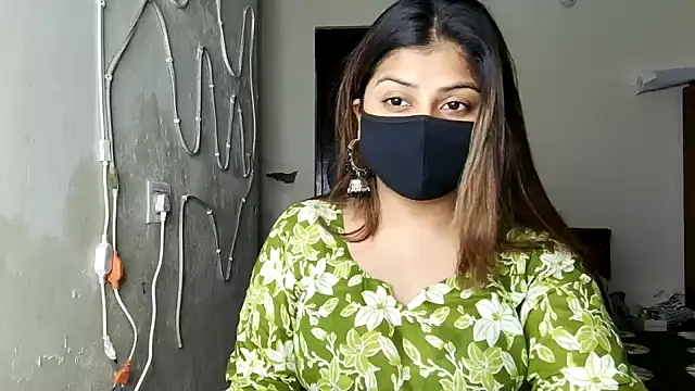 Hoty-Shivangi online show from 06.16.26