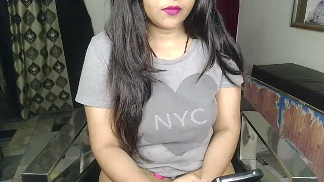 Snapshot of aarushi_sharmaa chatting on 09.24.25 aarushi sharmaa online show from 09.24.25