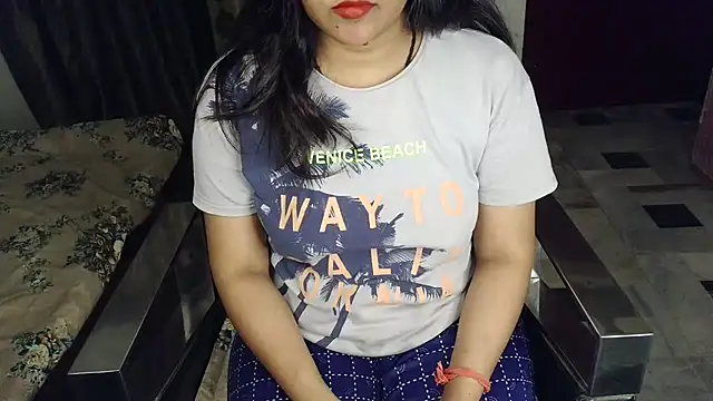 Snapshot of aarushi_sharmaa chatting on 10.18.25 aarushi sharmaa online show from 10.18.25