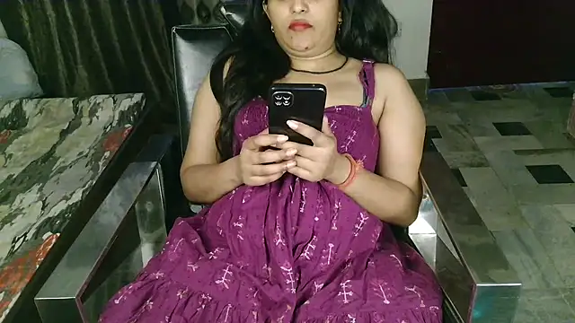 Snapshot of aarushi_sharmaa chatting on 10.24.25 aarushi sharmaa online show from 10.24.25