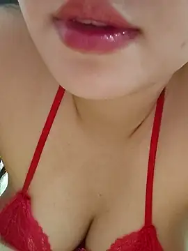 Snapshot of girldam95 chatting on 01.19.26 girldam95 online show from 01.19.26