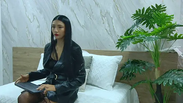 coniie jhons online show from 11.14.25