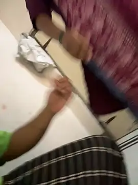 Snapshot of xyztopbeing chatting on 01.09.25 xyztopbeing online show from 01.09.25