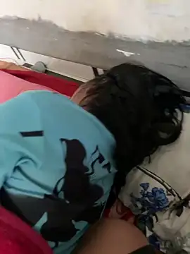 Snapshot of xyztopbeing chatting on 01.13.25 xyztopbeing online show from 01.13.25