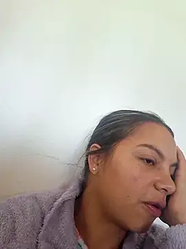 Snapshot of Daila_20_ chatting on 10.14.25 Daila 20  online show from 10.14.25