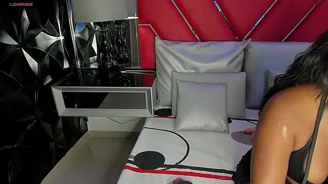KeniaMuller online show from 09.17.25
