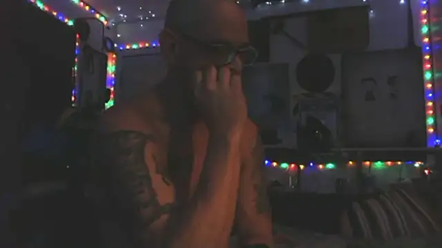 Buffshagswell online show from 12.19.25