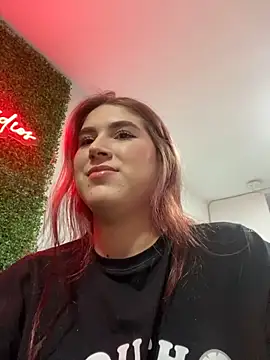 Jimena White  online show from 02.05.25