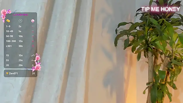 Snapshot of juanmiss chatting on 02.02.25 juanmiss online show from 02.02.25