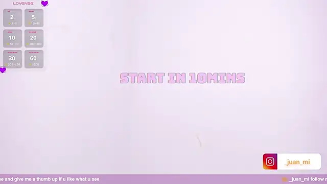 Snapshot of juanmiss chatting on 10.10.25 juanmiss online show from 10.10.25