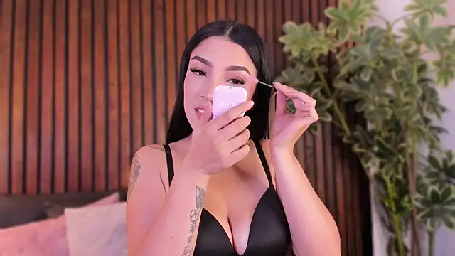 Jennmiiller  online show from 11.15.25