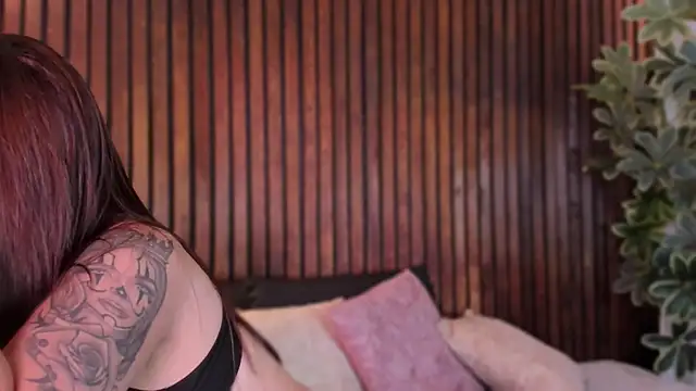 Jennmiiller  online show from 02.17.26