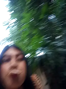 Julix A online show from 01.04.25