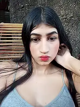 Julix A online show from 01.17.25