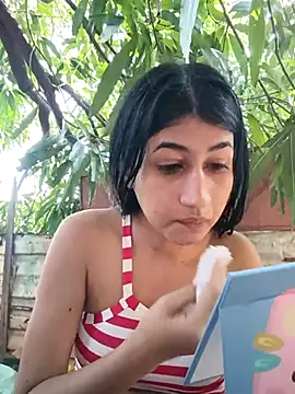 Julix A online show from 11.16.25