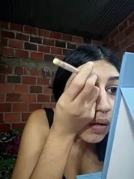 Julix A online show from 12.18.25