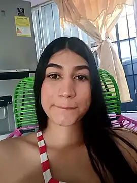 Julix A online show from 02.04.26