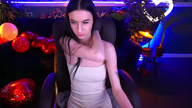 Snow WhiteeeX online show from 02.19.25