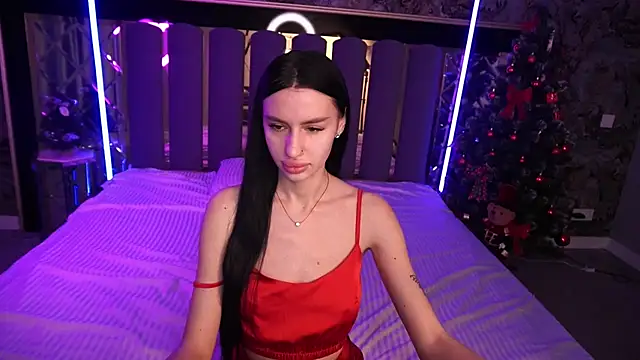 Snow WhiteeeX online show from 01.08.26