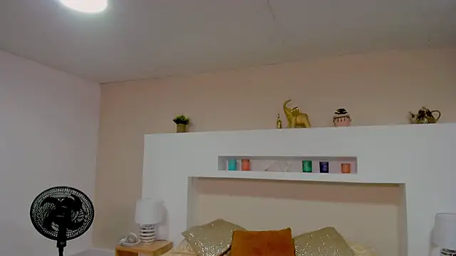 AnnieSkov online show from 02.16.25