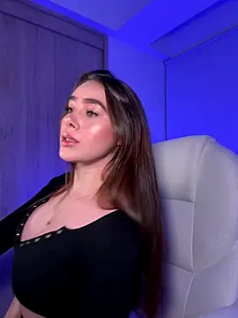 Lanataylor- online show from 10.03.25