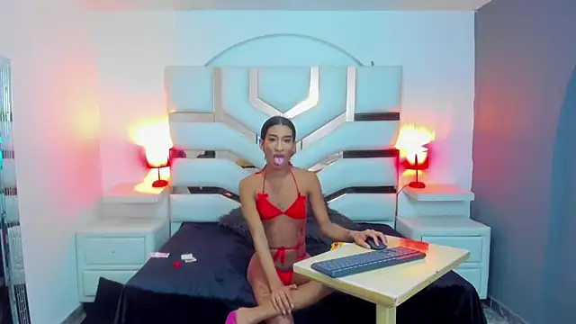 SofiaNaugthyxTS online show from 09.21.25