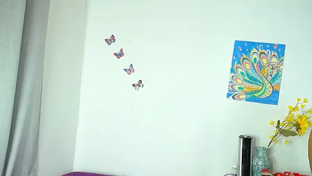 Madison  12 online show from 12.07.24