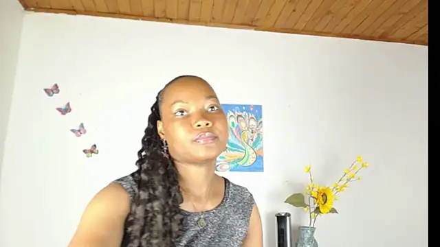 Madison  12 online show from 01.04.25