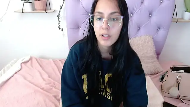 Freyja 01 online show from 09.25.25