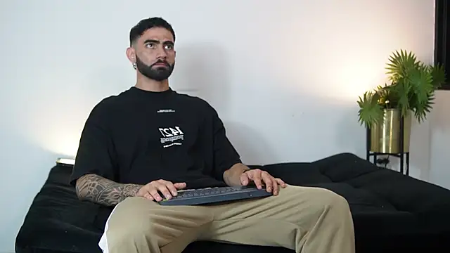 Austin bolt online show from 10.13.25