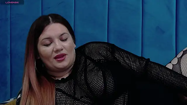 MelanieBrownn online show from 12.30.24